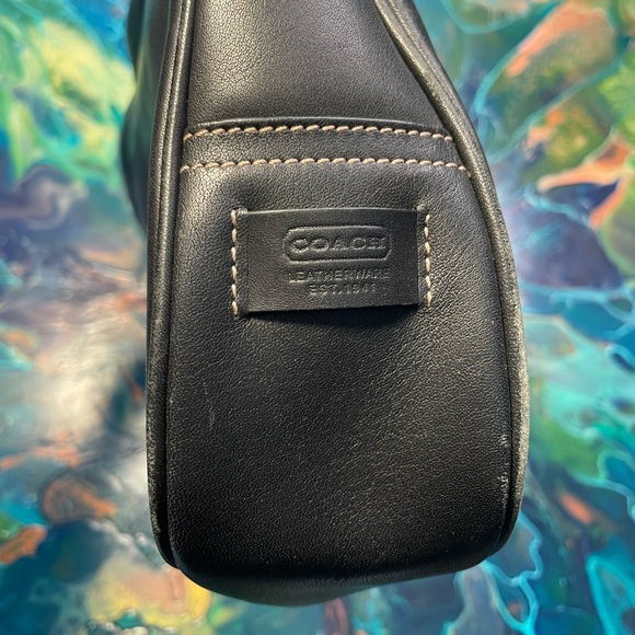 Coach Hampton Clip Lock Black Leather Shoulder Bag - Picture 9 of 16